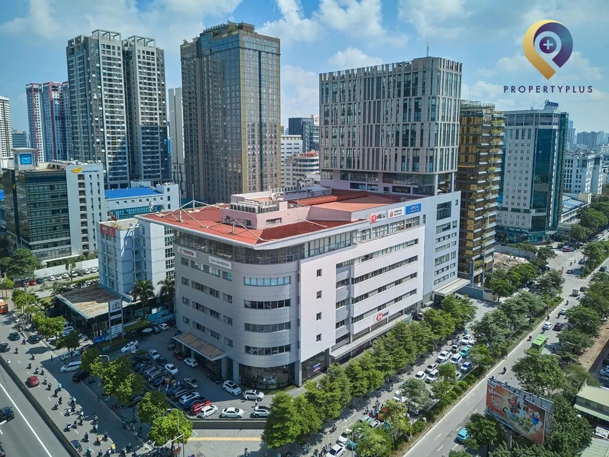 Toyota My Dinh Building exterior overview from Pham Hung street